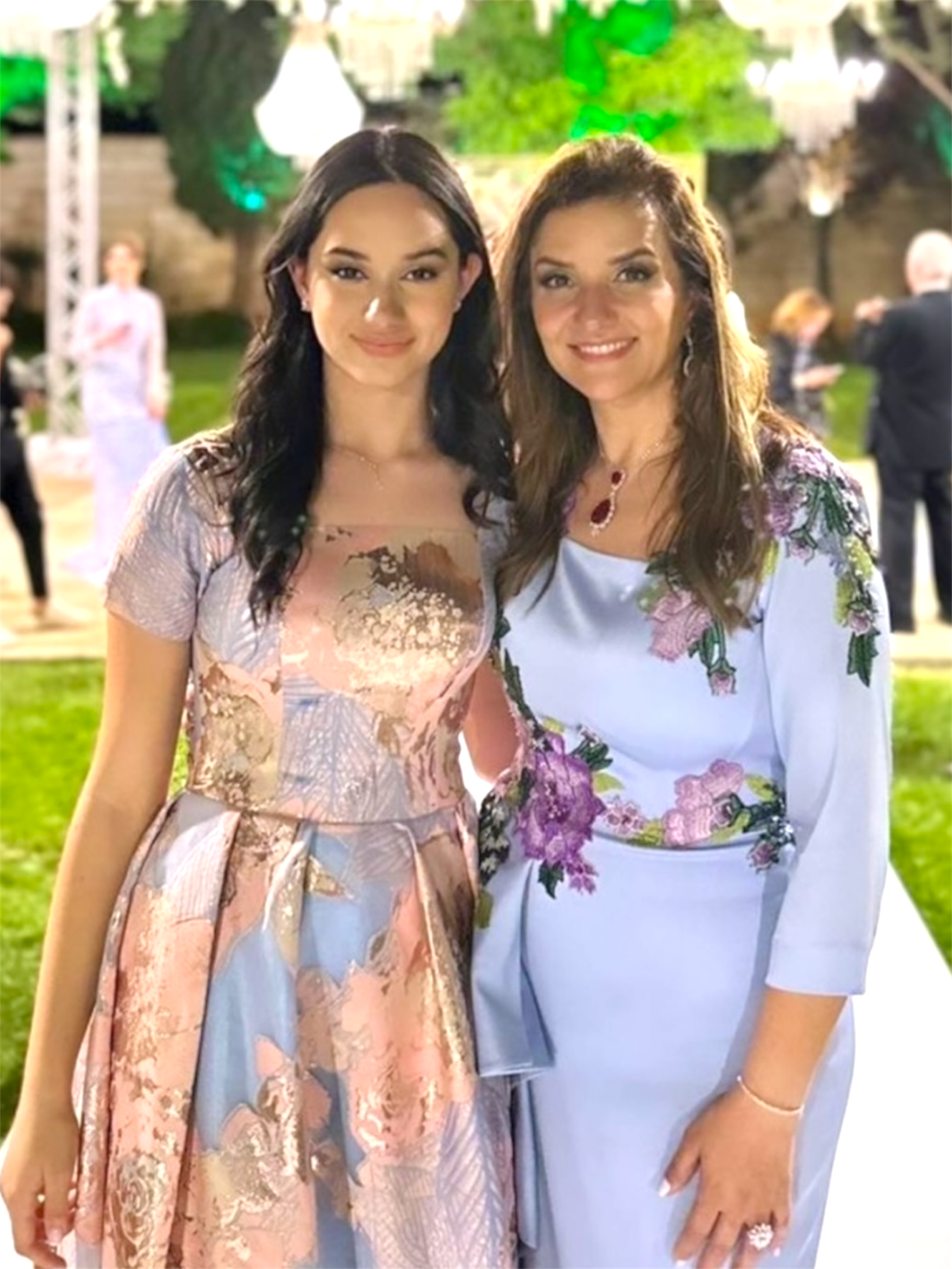 Iman lilac dress with appliqué design